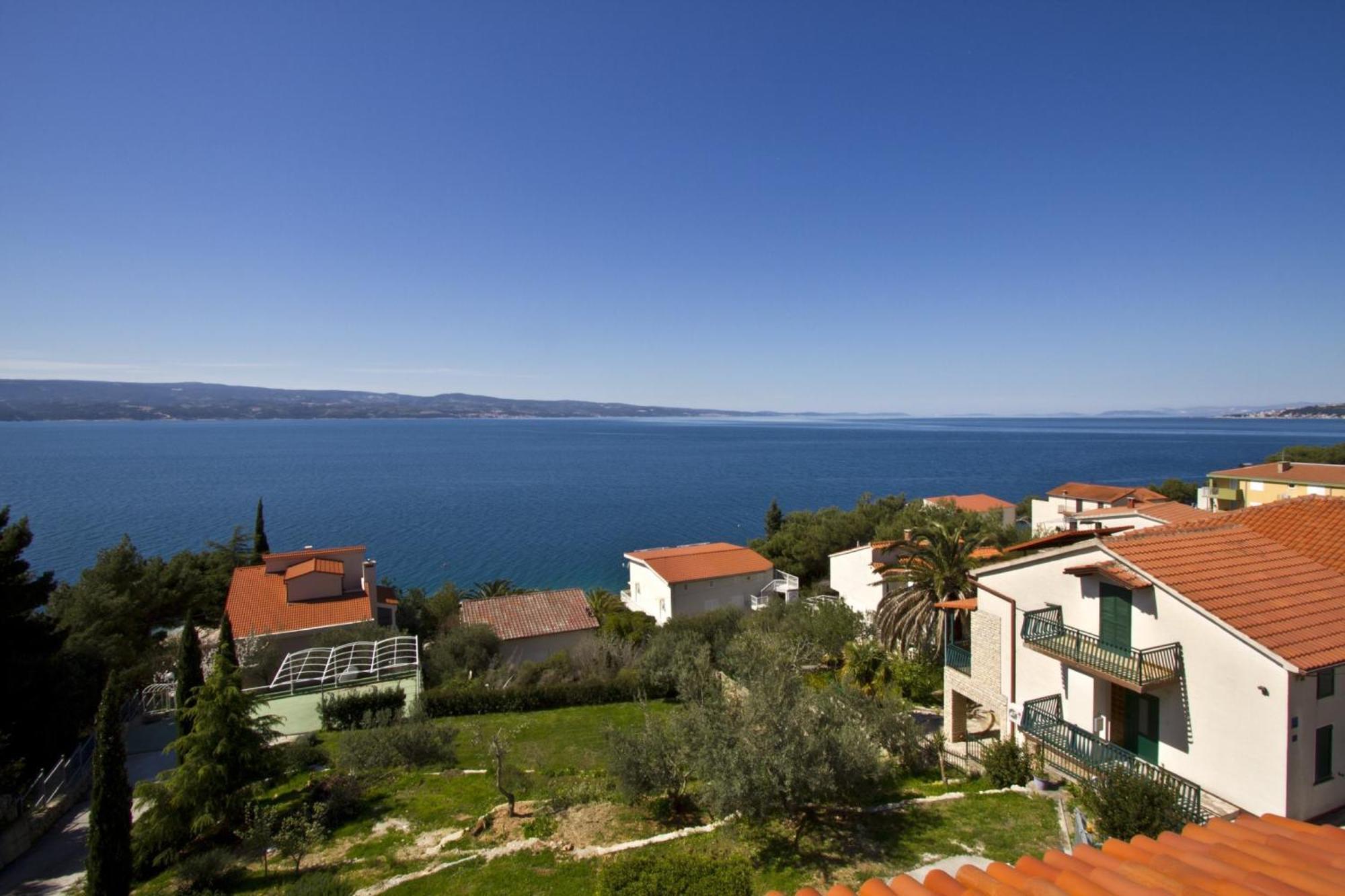 Apartments With Pool Vrdoljak Omiš Oda fotoğraf